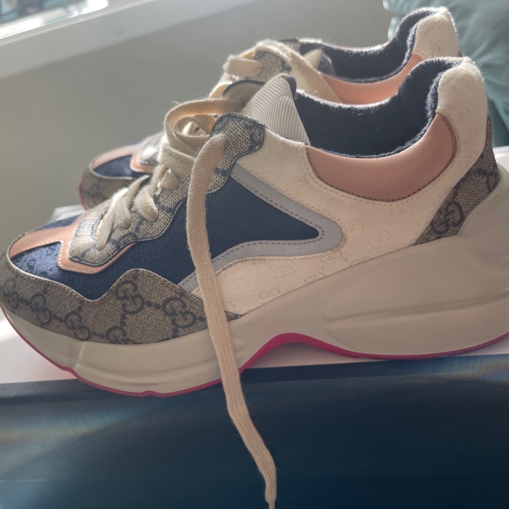 WOMEN'S GG RHYTON SNEAKER - Picture 3 of 6